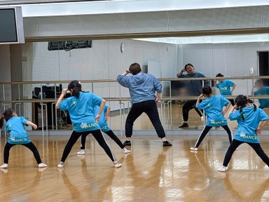 ダンスを楽しむ キッズJAZZDANCE